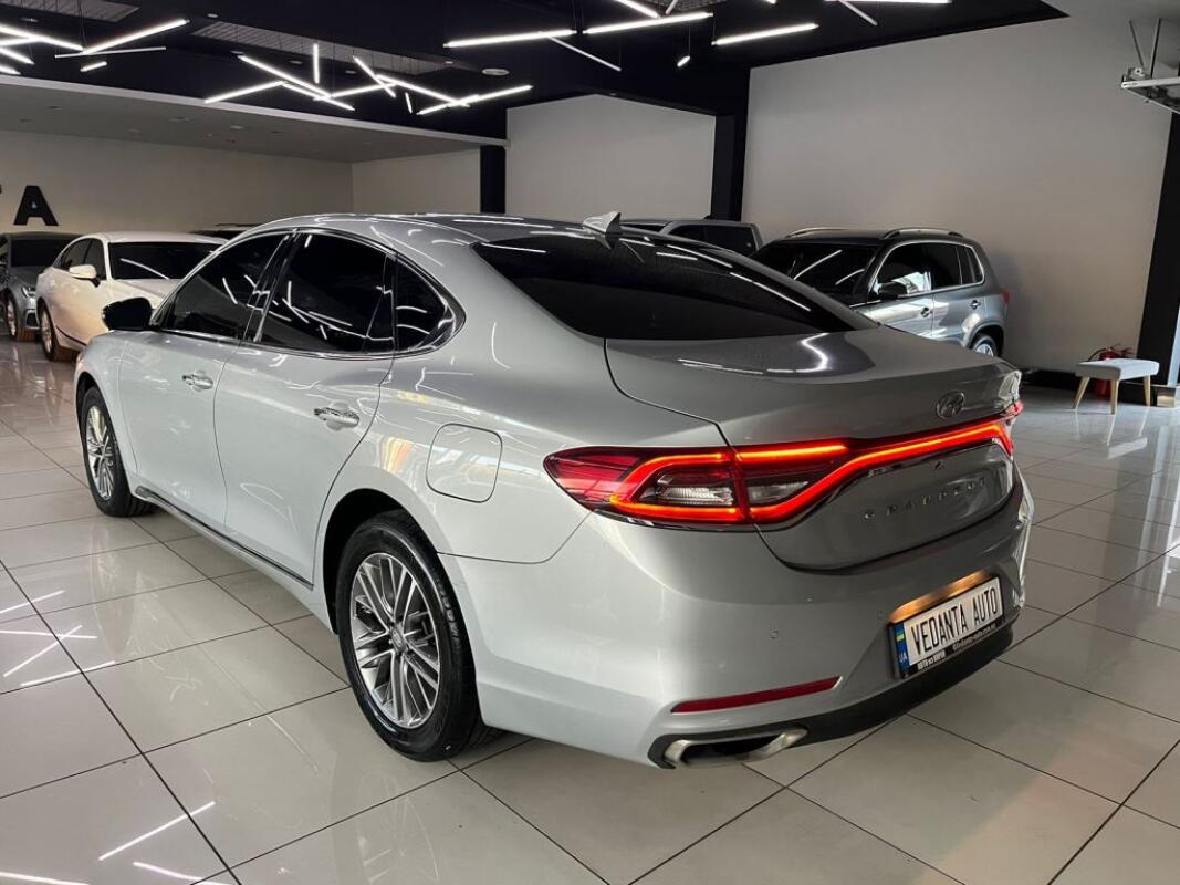 Hyundai Grandeur (2017)