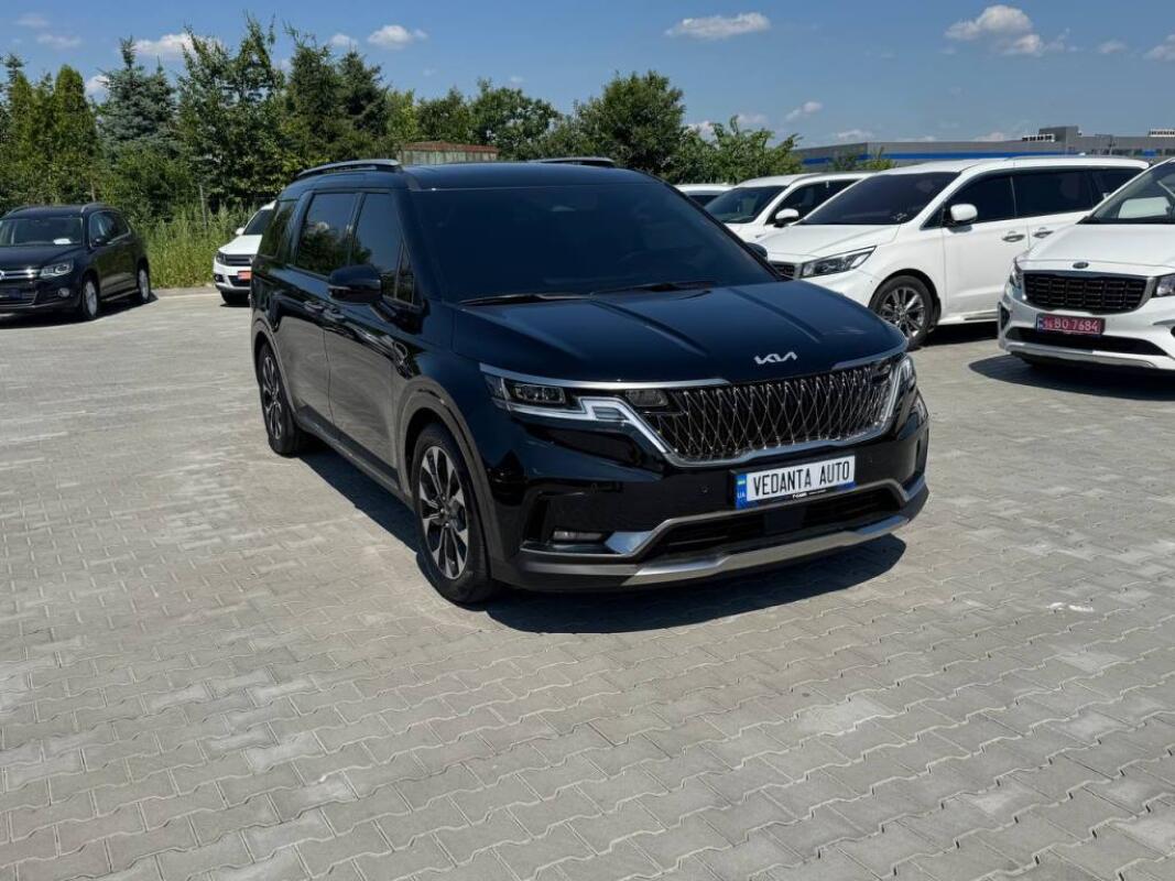 Kia Carnival (2023)