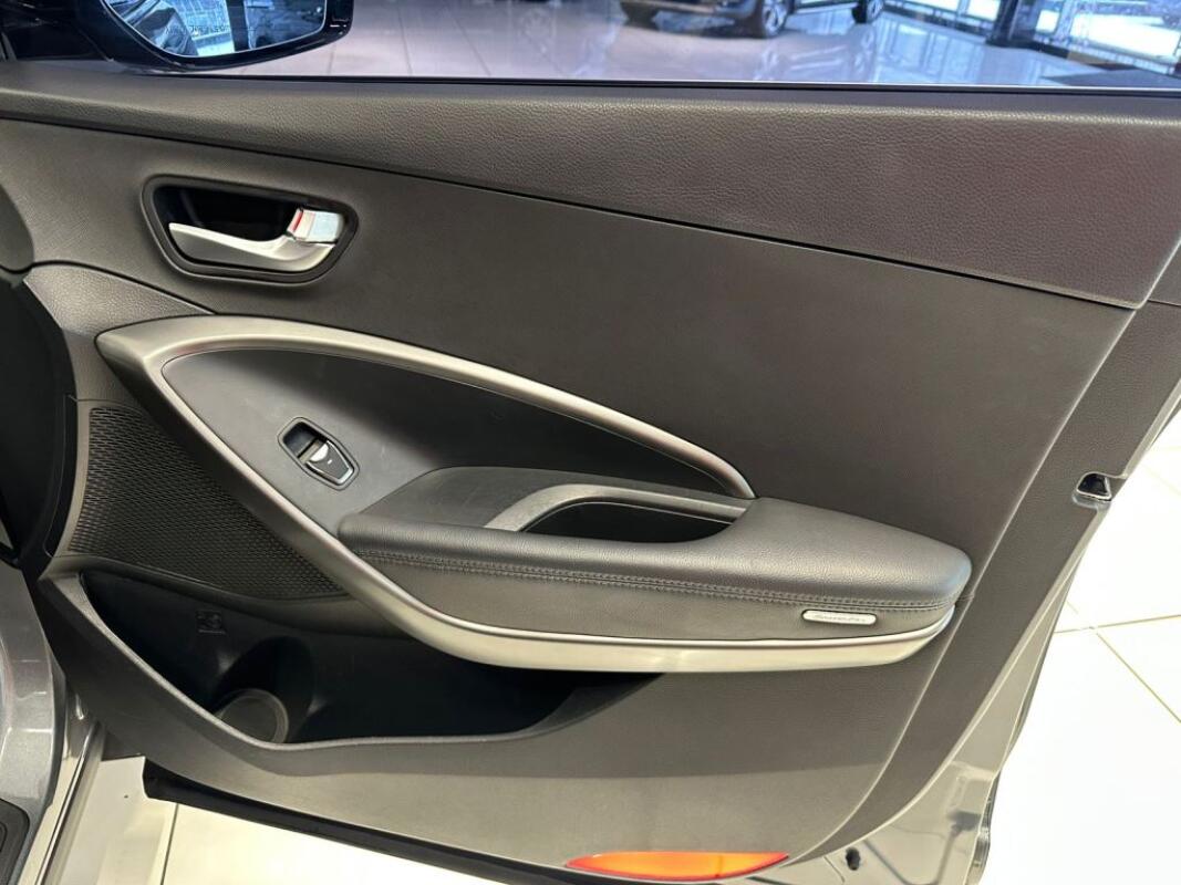 Hyundai SantaFe (2017)