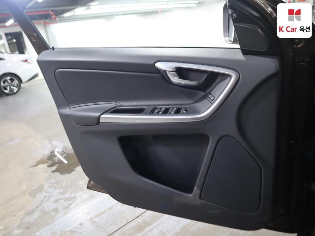 Volvo XC60 (2015)