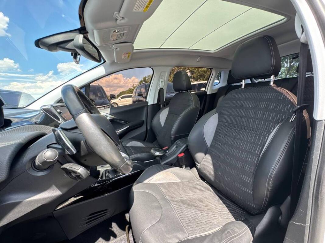 Peugeot 2008 (2015)