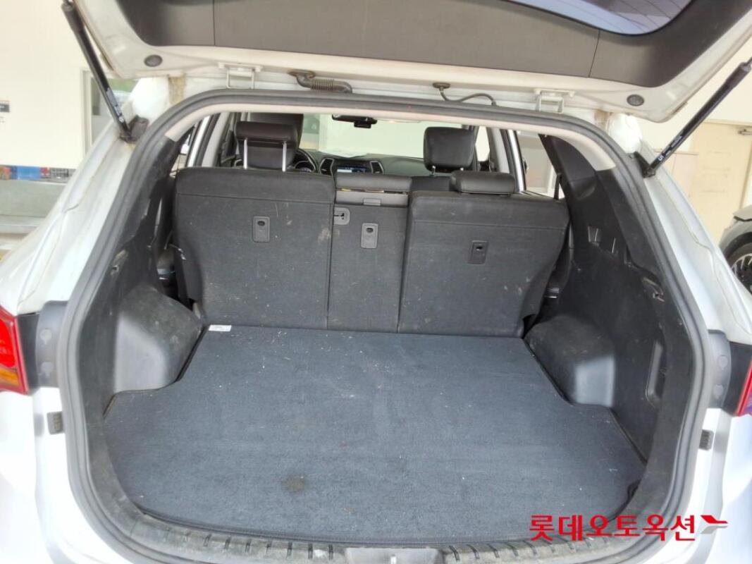 Hyundai SantaFe (2016)