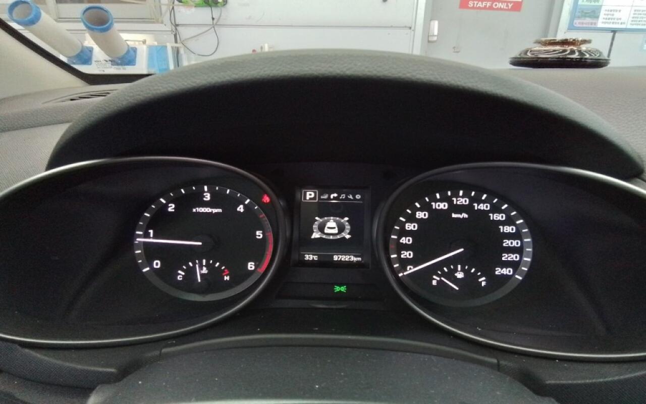 Hyundai SantaFe (2016)