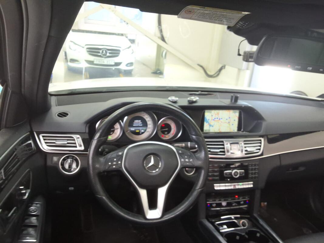 Mercedes E250 (2013)