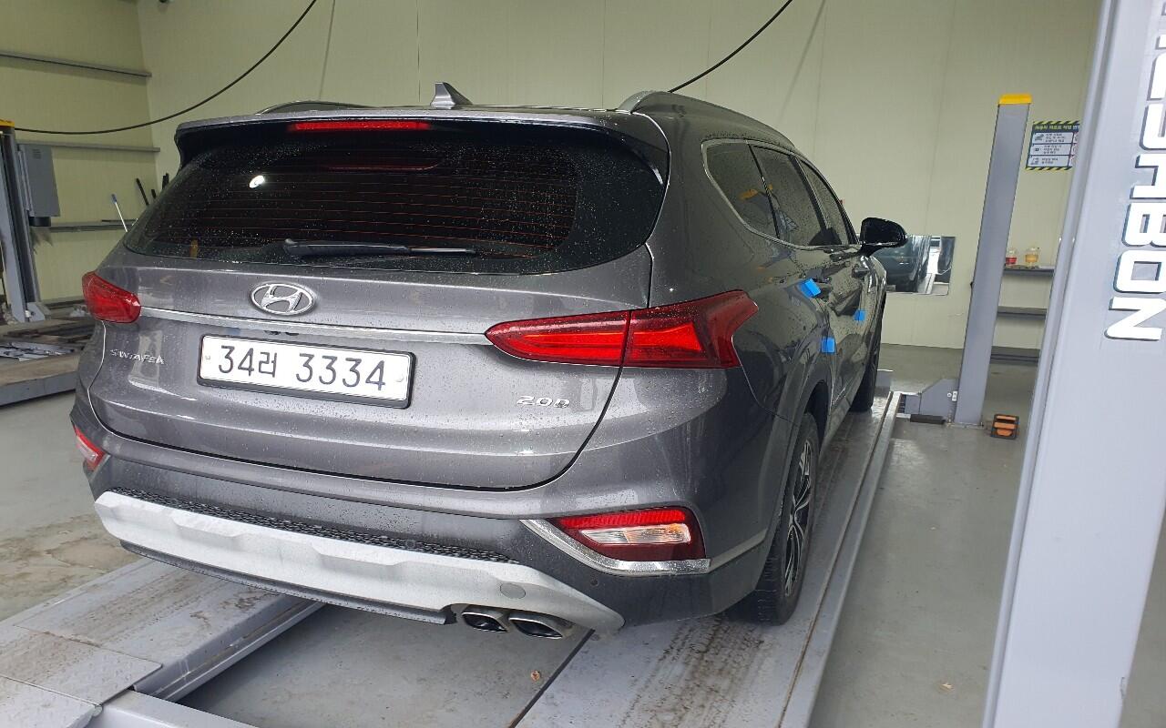 Hyundai Santa Fe (2018)