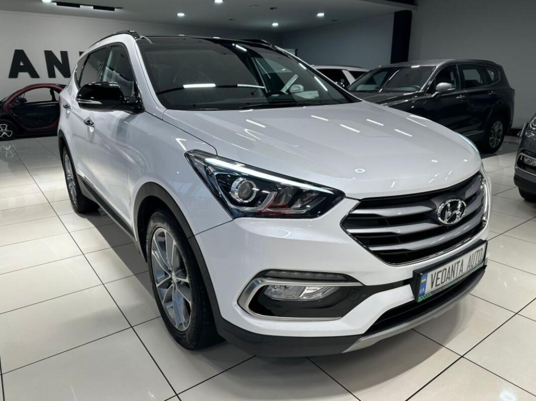 Hyundai SantaFe (2016)