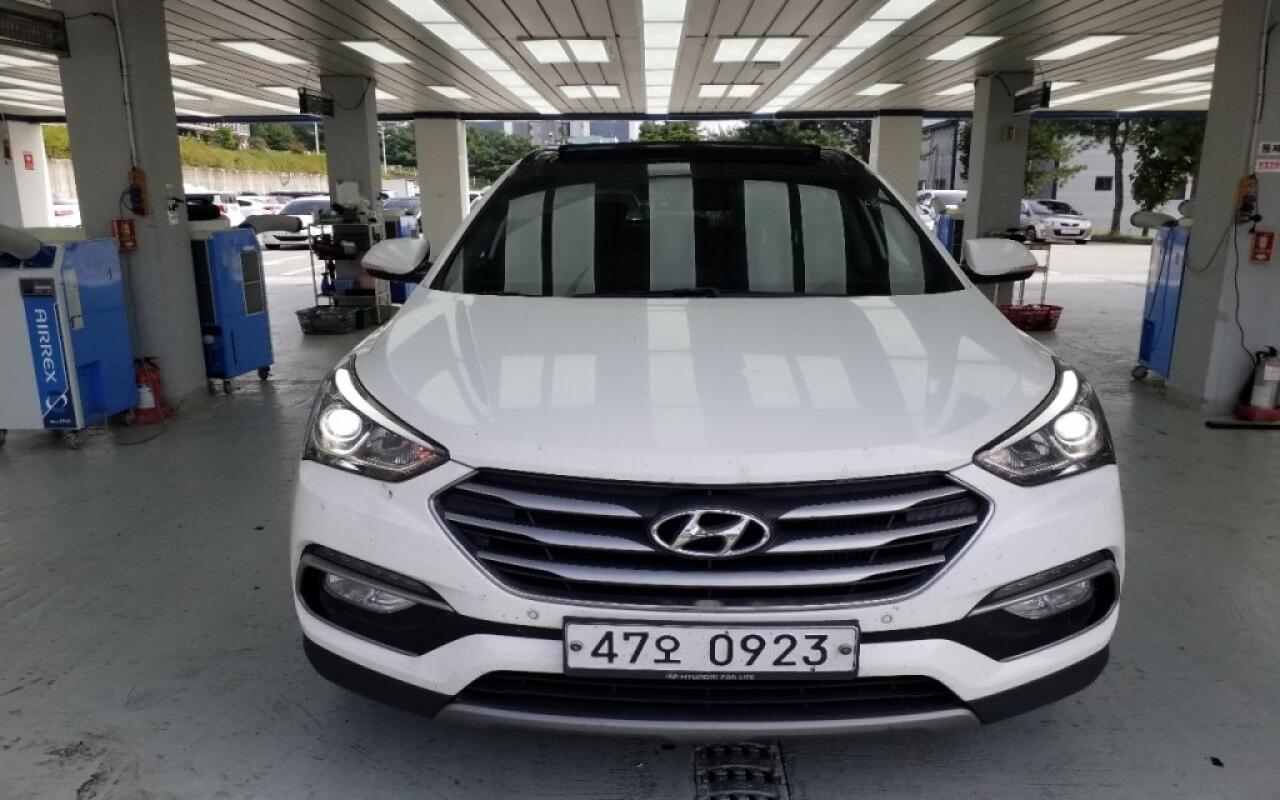 Hyundai SantaFe (2016)