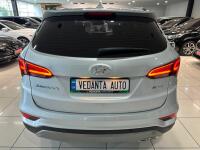 Hyundai SantaFe (2016)