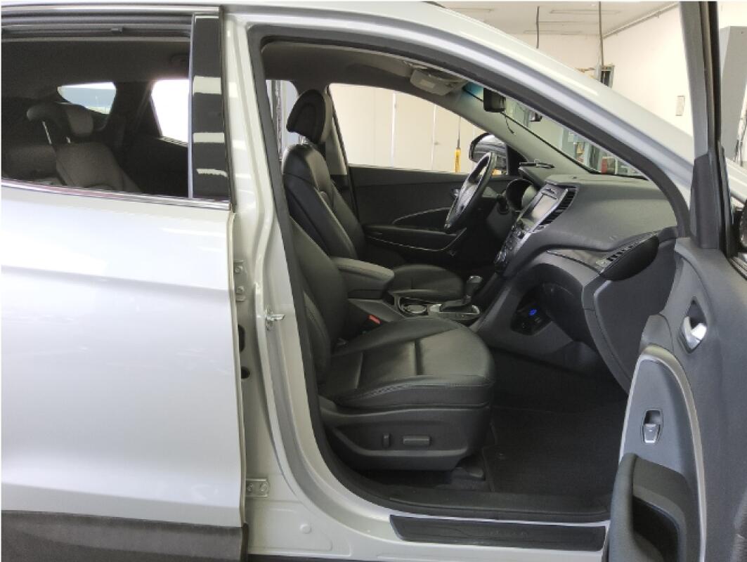 Hyundai SantaFe (2015)
