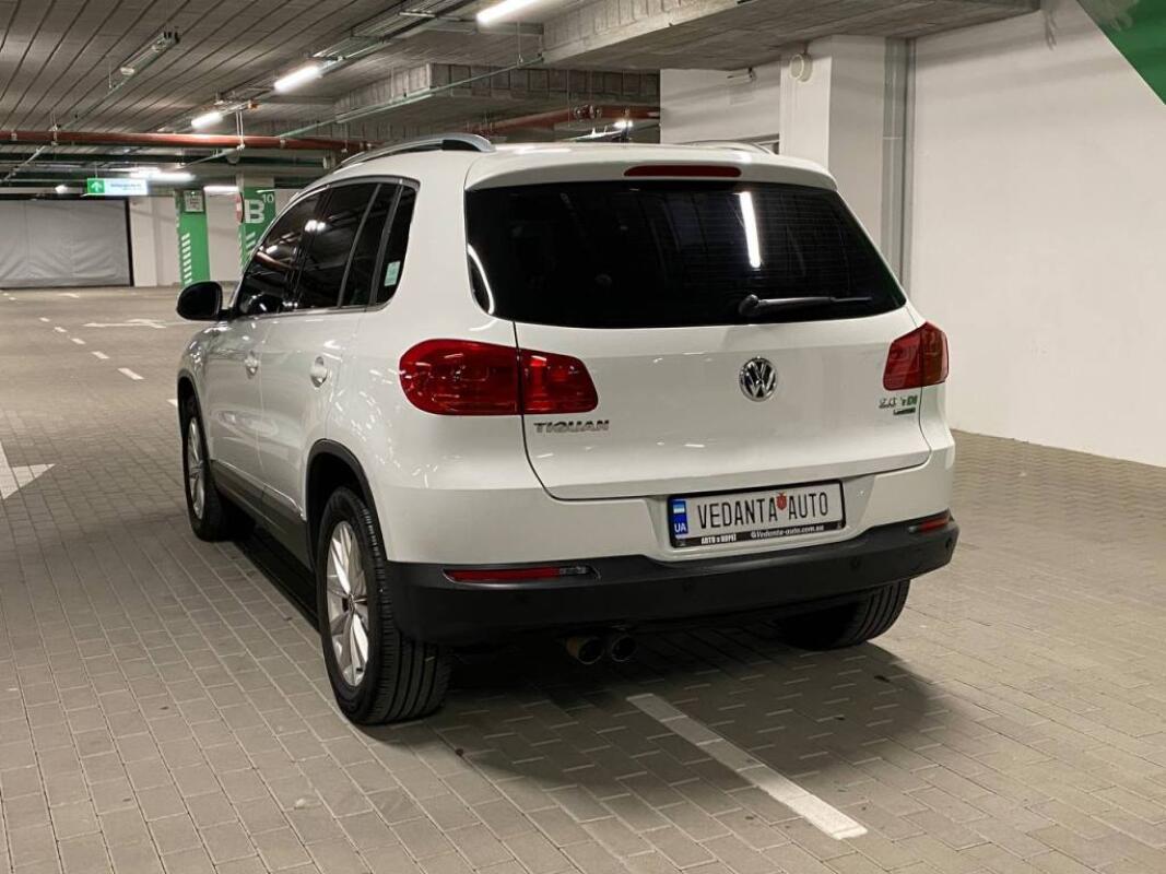 Volkswagen Tiguan (2014)