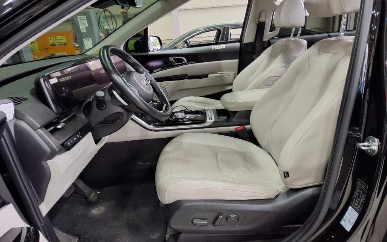 Kia Carnival (2021)