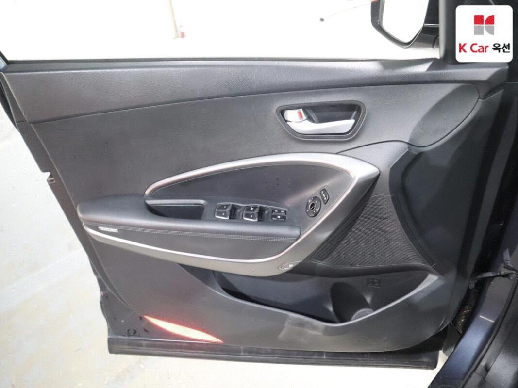 Hyundai SantaFe (2015)