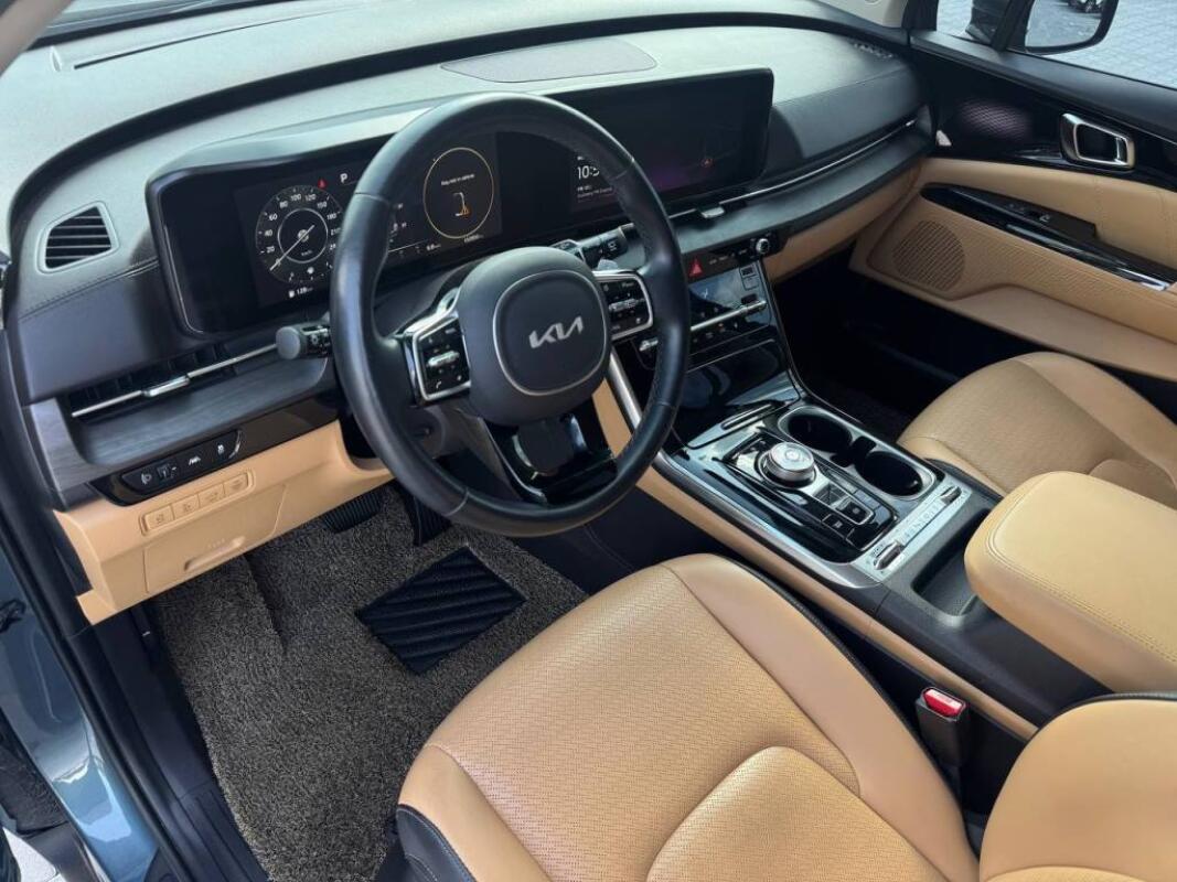 Kia Carnival (2021)