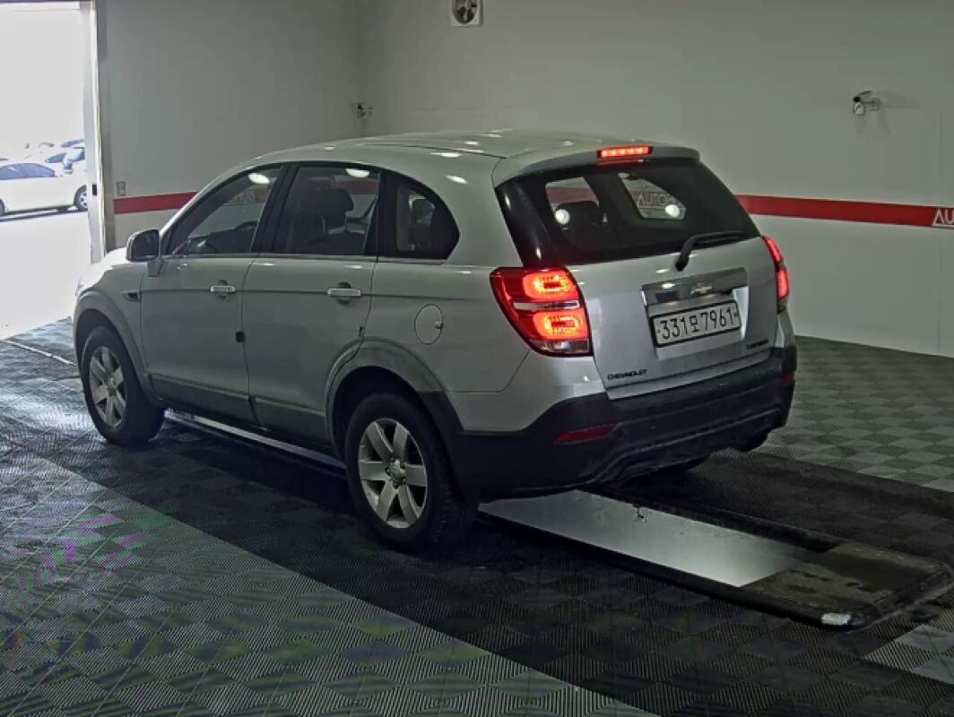 Chevrolet	Captiva (2015)