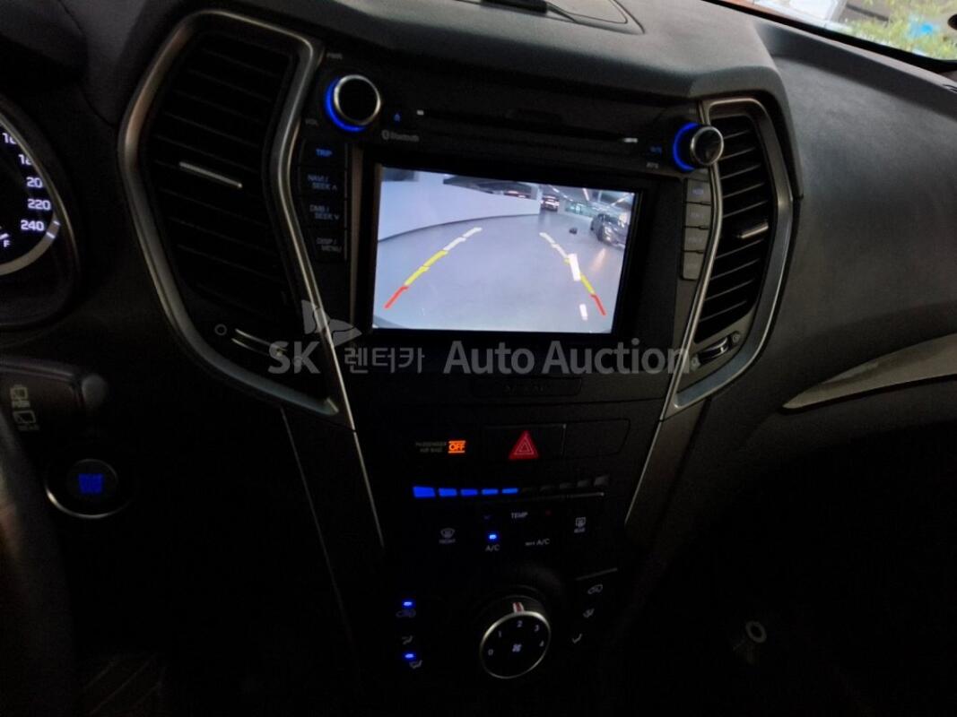 Hyundai SantaFe (2016)