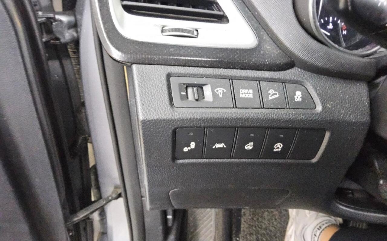 Hyundai SantaFe (2015)