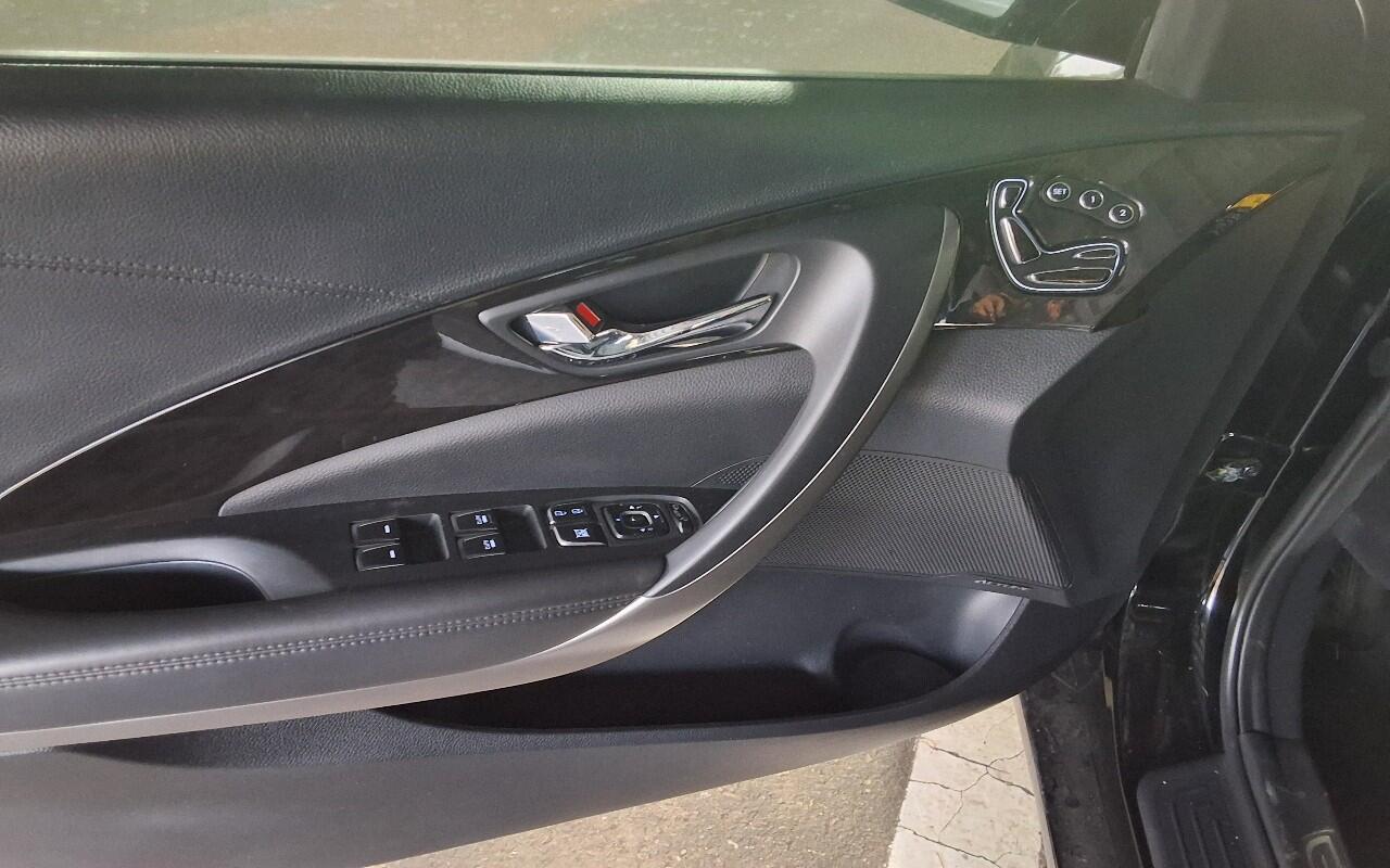 Hyundai Grandeur (2015)