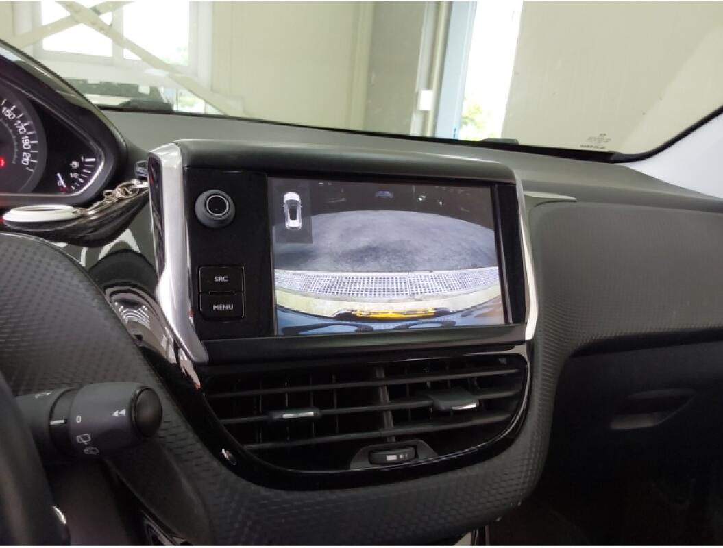 Peugeot 2008 (2015)