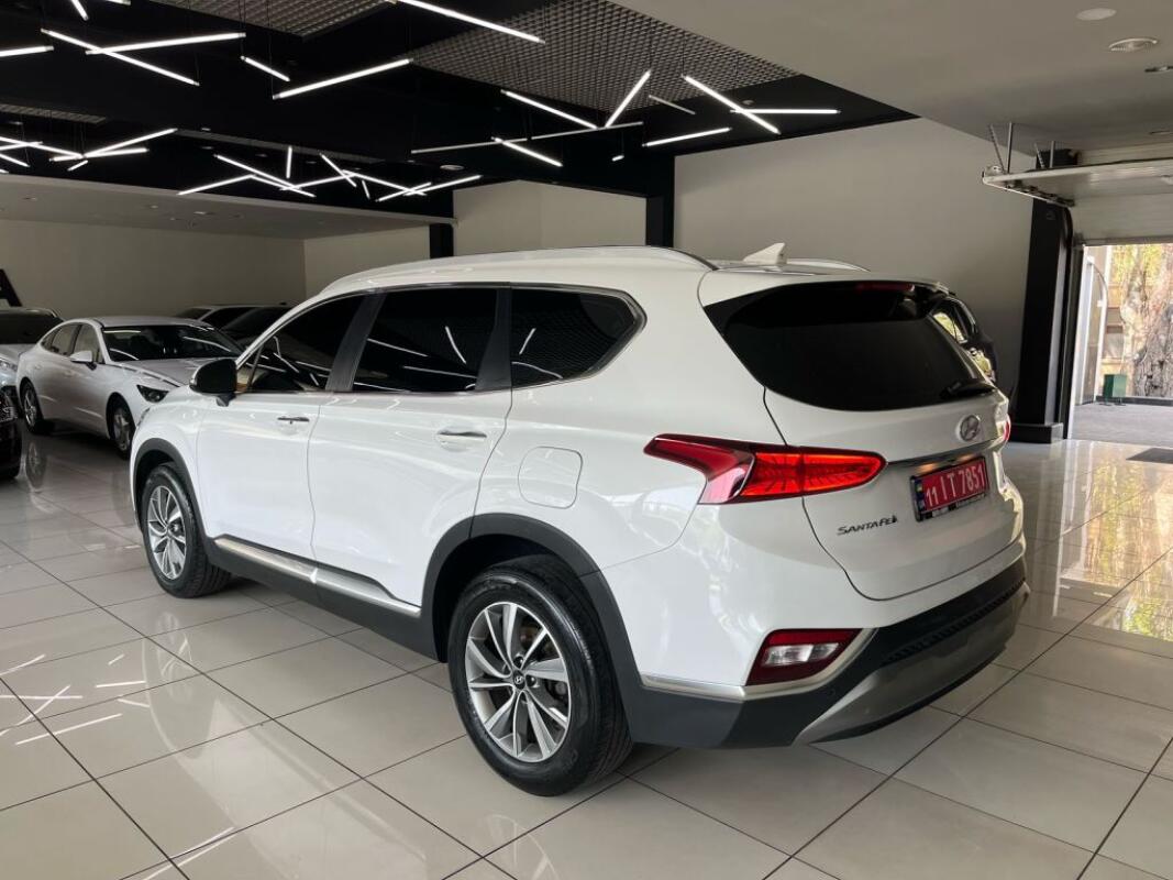 Hyundai SantaFe (2019)