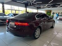 Jaguar XE (2016)