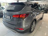 Hyundai SantaFe (2016)