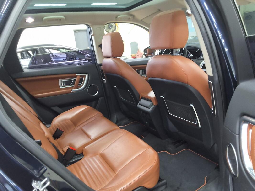 Land Rover Discovery Sport (2016)